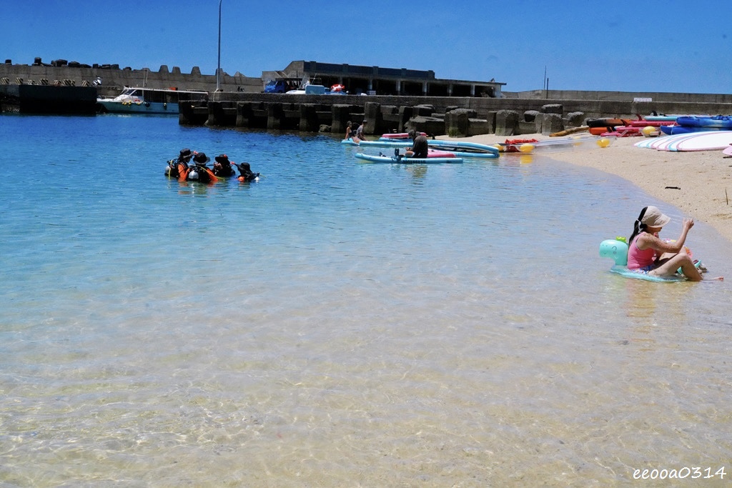 杉福漁港沙灘｜小琉球親子玩水、浮潛、生態觀察的最佳秘境!