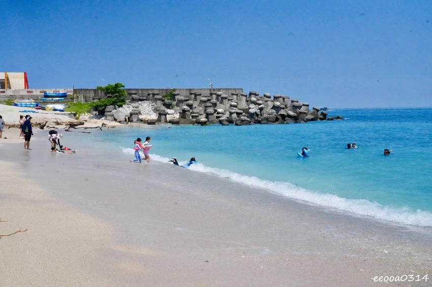 小琉球中澳沙灘｜親子玩水、生態探索、看海放空的療癒秘境!