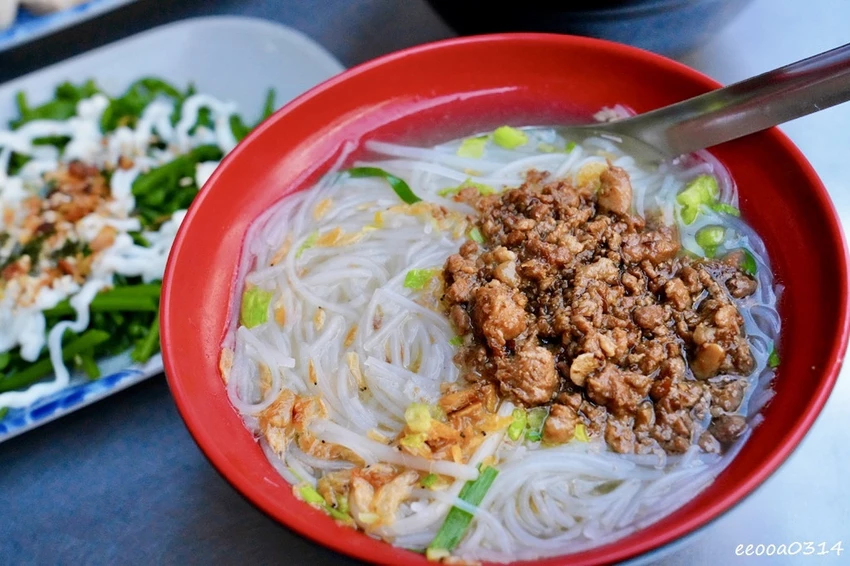北山米苔目｜南投國姓在地人氣老店! 銅板價麵食、客家湯圓與手