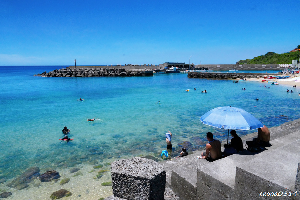 杉福漁港沙灘｜小琉球親子玩水、浮潛、生態觀察的最佳秘境!