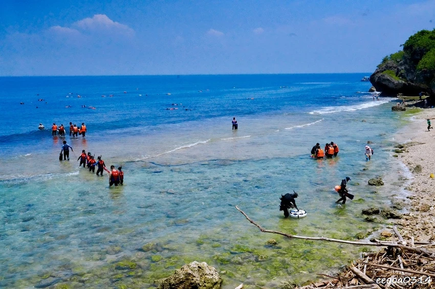 小琉球親子旅遊景點｜望海亭看海龜、美人沙灘浮潛玩水悠閒半日遊