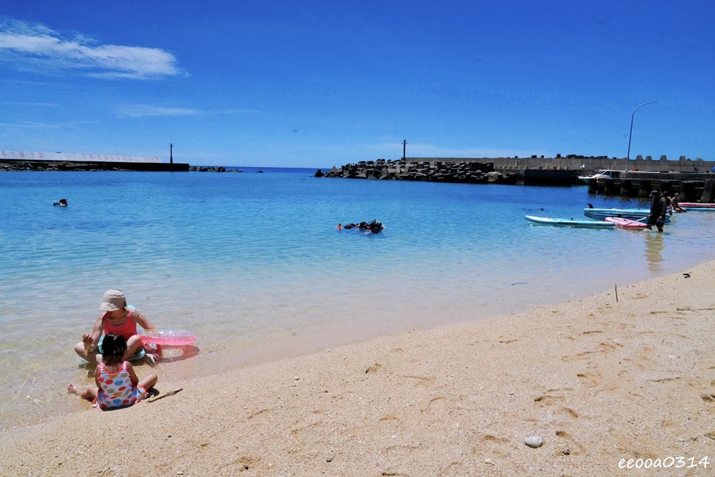杉福漁港沙灘｜小琉球親子玩水、浮潛、生態觀察的最佳秘境!