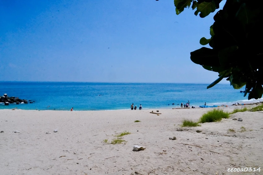 小琉球中澳沙灘｜親子玩水、生態探索、看海放空的療癒秘境!