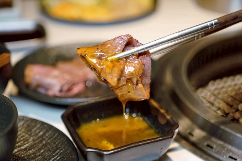 台中燒肉必吃！埔里人氣燒肉MEN來台中，日本F1和牛、A5和牛、安格斯黑牛狂嗑，還有自助吧＋哈根達斯無限續，肉控天堂降臨！