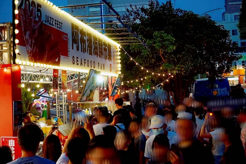 海鮮控衝台中！阿布潘水產霸氣回歸，肉質滑嫩多汁日本兵庫生蠔必吃。