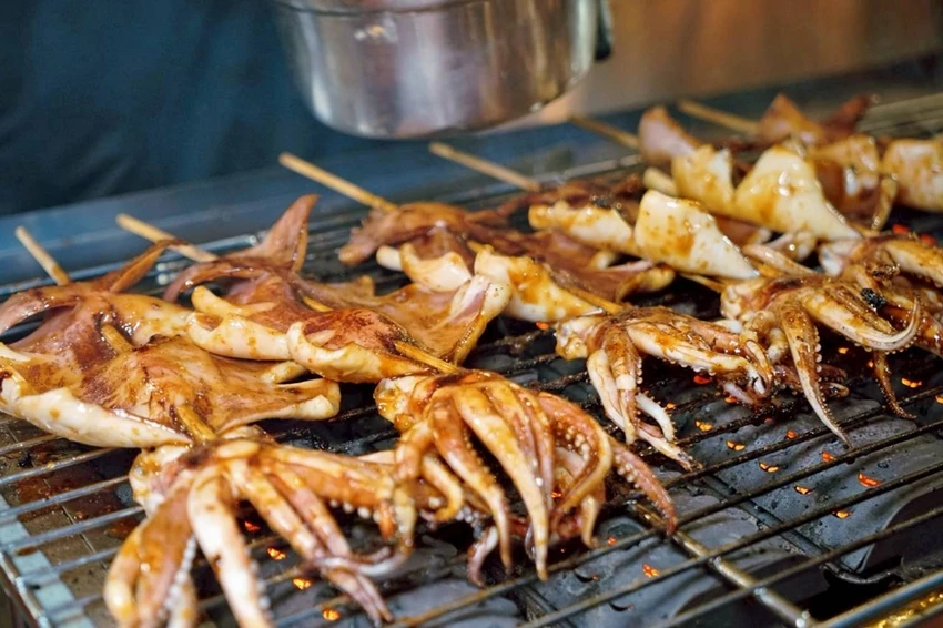 海鮮控衝台中！阿布潘水產霸氣回歸，肉質滑嫩多汁日本兵庫生蠔必吃。