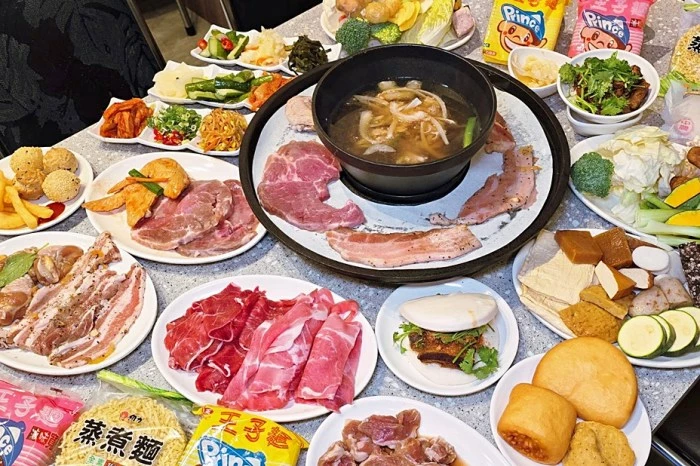 海鮮控衝台中！阿布潘水產霸氣回歸，肉質滑嫩多汁日本兵庫生蠔必吃。