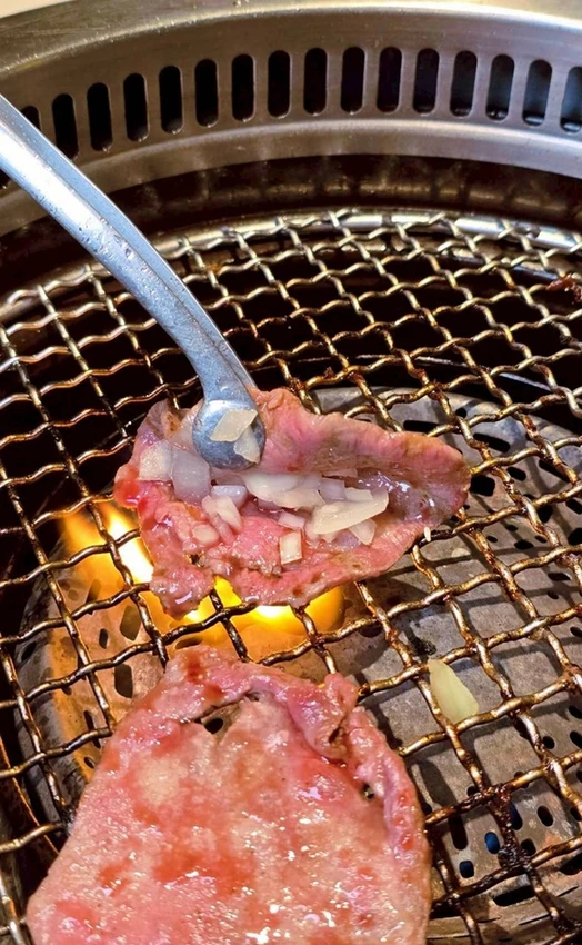 台中燒肉必吃！埔里人氣燒肉MEN來台中，日本F1和牛、A5和牛、安格斯黑牛狂嗑，還有自助吧＋哈根達斯無限續，肉控天堂降臨！