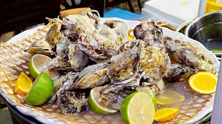 海鮮控衝台中！阿布潘水產霸氣回歸，肉質滑嫩多汁日本兵庫生蠔必吃。