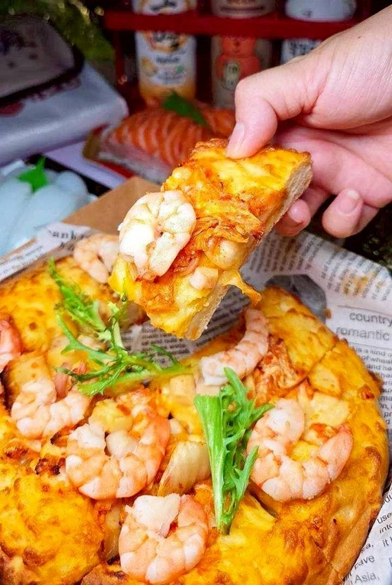 海鮮控衝台中！阿布潘水產霸氣回歸，肉質滑嫩多汁日本兵庫生蠔必吃。