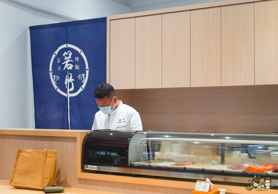 小琉球三天兩夜親子放電戲水順順玩、,吃喝玩樂在地美食、秘境海龜岩、每天都吃冰 - 跟著尼力吃喝玩樂&親子生活