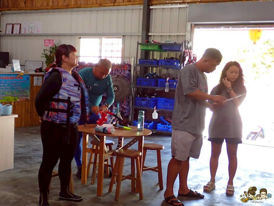 小琉球三天兩夜親子放電戲水順順玩、,吃喝玩樂在地美食、秘境海龜岩、每天都吃冰 - 跟著尼力吃喝玩樂&親子生活