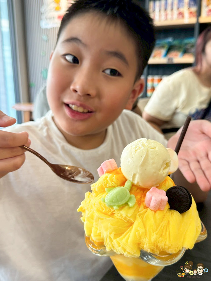 小琉球三天兩夜親子放電戲水順順玩、,吃喝玩樂在地美食、秘境海龜岩、每天都吃冰 - 跟著尼力吃喝玩樂&親子生活