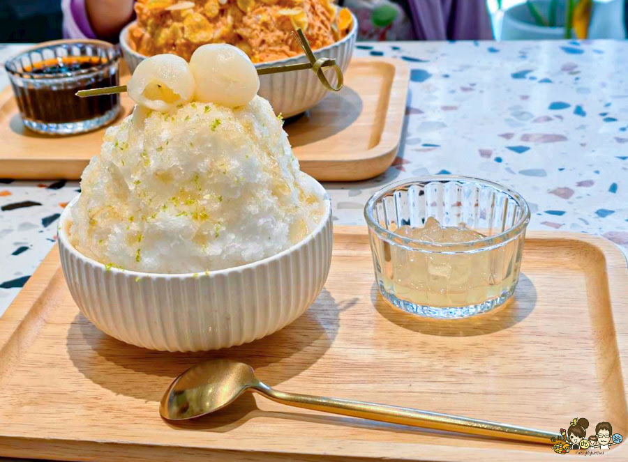 小琉球三天兩夜親子放電戲水順順玩、,吃喝玩樂在地美食、秘境海龜岩、每天都吃冰 - 跟著尼力吃喝玩樂&親子生活