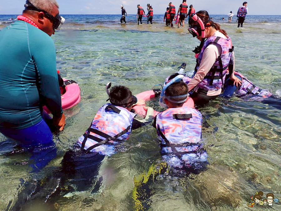 小琉球三天兩夜親子放電戲水順順玩、,吃喝玩樂在地美食、秘境海龜岩、每天都吃冰 - 跟著尼力吃喝玩樂&親子生活