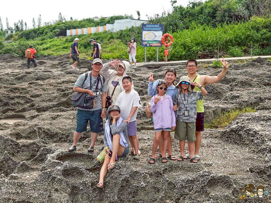 小琉球三天兩夜親子放電戲水順順玩、,吃喝玩樂在地美食、秘境海龜岩、每天都吃冰 - 跟著尼力吃喝玩樂&親子生活