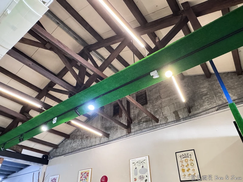 窯麵義式餐坊!羅東國華國中學區高溫窯烤披薩,瑪格麗特經典不敗。!