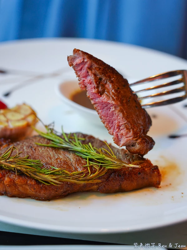 宜蘭三星鄉高CP值海鮮美食！大洲魚寮，磯煮鮑魚與避風塘藍蟹的美味饗宴。
