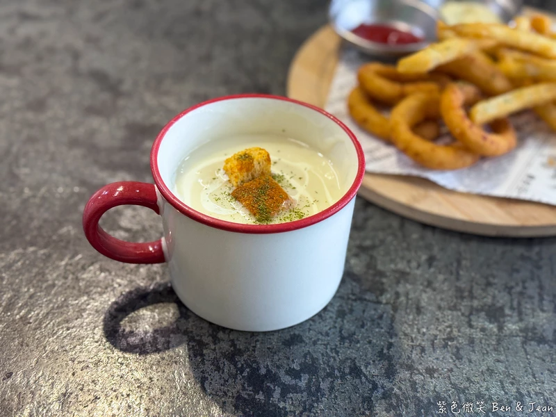 窯麵義式餐坊!羅東國華國中學區高溫窯烤披薩,瑪格麗特經典不敗。!