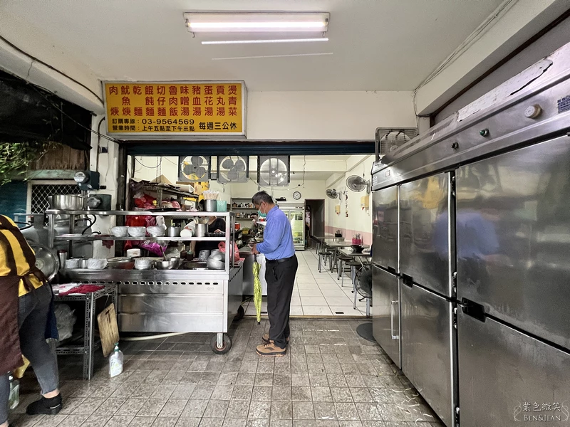 宜蘭三星在地隱藏美食!大洲肉羹清晨5點開賣,赤肉羹配滷肉飯銅板價開吃。