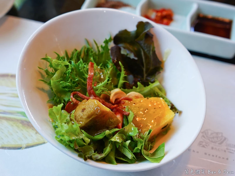 宜蘭三星鄉高CP值海鮮美食！大洲魚寮，磯煮鮑魚與避風塘藍蟹的美味饗宴。