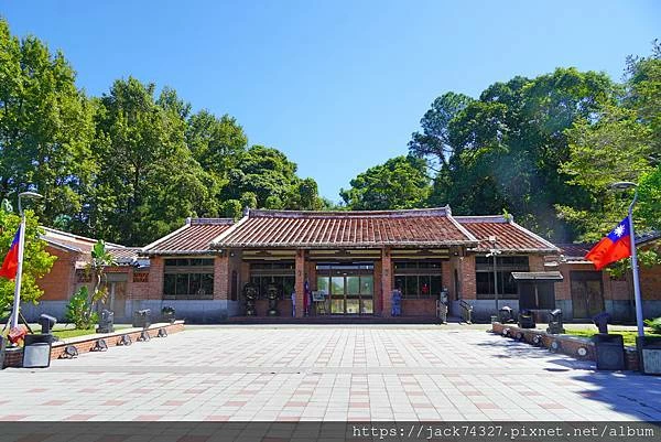 {桃園美食}大溪伴手禮推薦：「Soyue層玥 千層酥燒菓子大