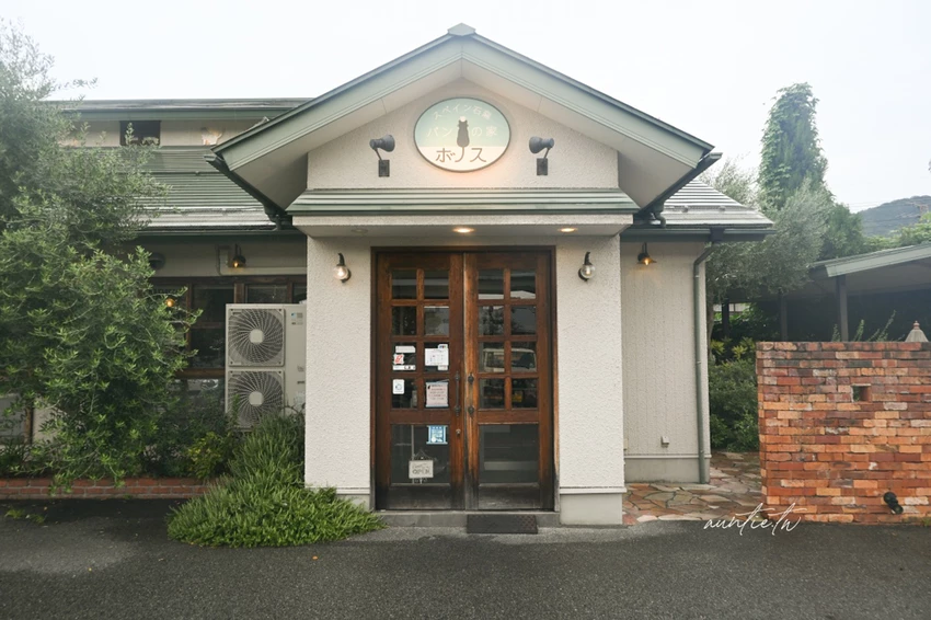 鳥取美食必吃 Bonos 石窯麵包！人氣NO.1鹽可頌外酥內軟，多種甜鹹口味任你選。