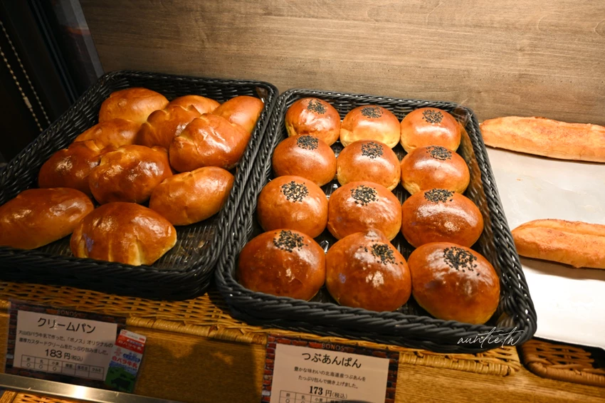 鳥取美食必吃 Bonos 石窯麵包！人氣NO.1鹽可頌外酥內軟，多種甜鹹口味任你選。