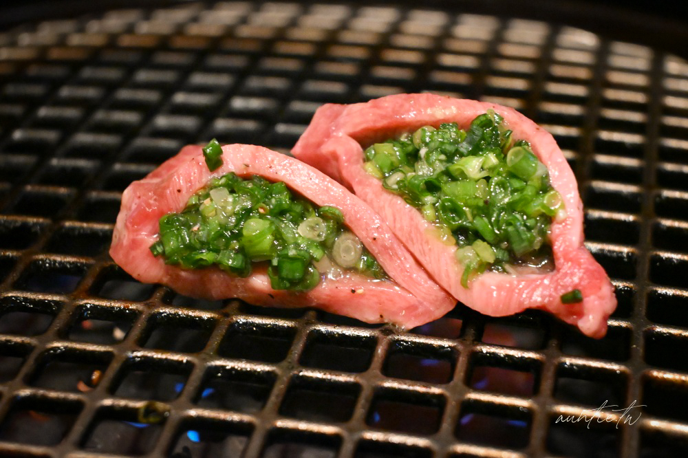 日本鳥取車站旁美食必吃！CP值超高烤肉牛王，夢幻級鳥取和牛不到千元台幣。