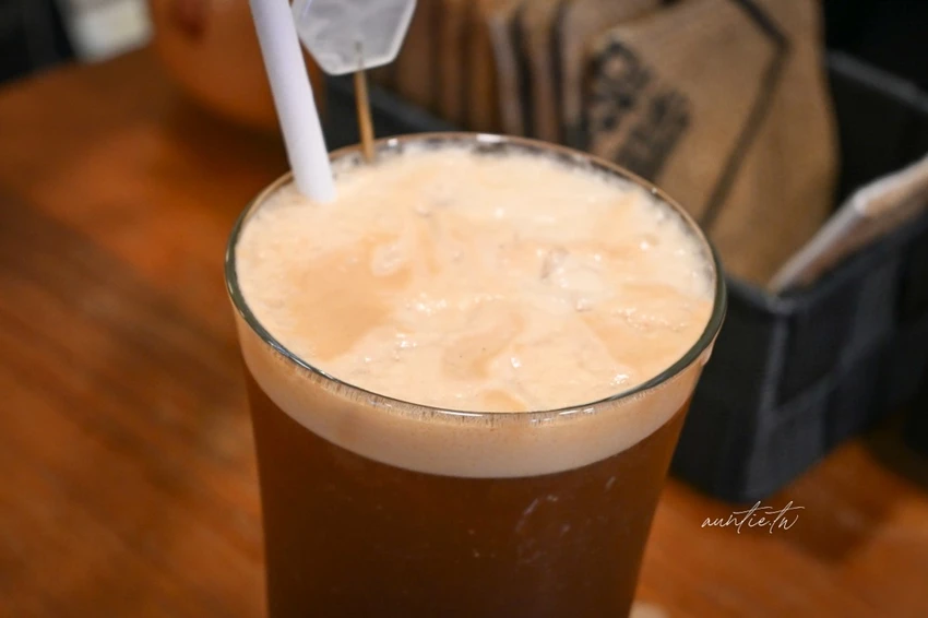 新店七張站巷弄不限時咖啡廳！杏枎珈琲香蘭蛋糕令人驚艷，甜點飲品CP值高。