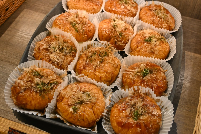 鳥取美食必吃 Bonos 石窯麵包！人氣NO.1鹽可頌外酥內軟，多種甜鹹口味任你選。