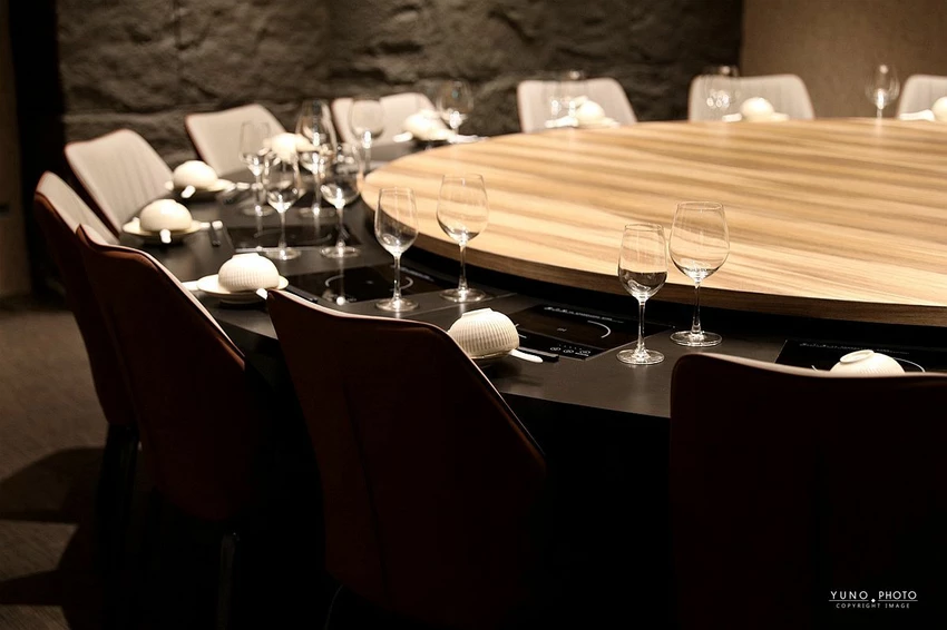 中山區美食新焦點！欣欣秀泰百貨星曜雞湯，日本A5和牛奢華饗宴首選。