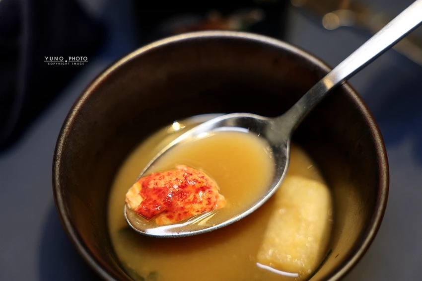 新竹無菜單鐵板燒界王者!龍蝦三吃鮑魚赤海膽,高CP值奢華海陸饗宴。