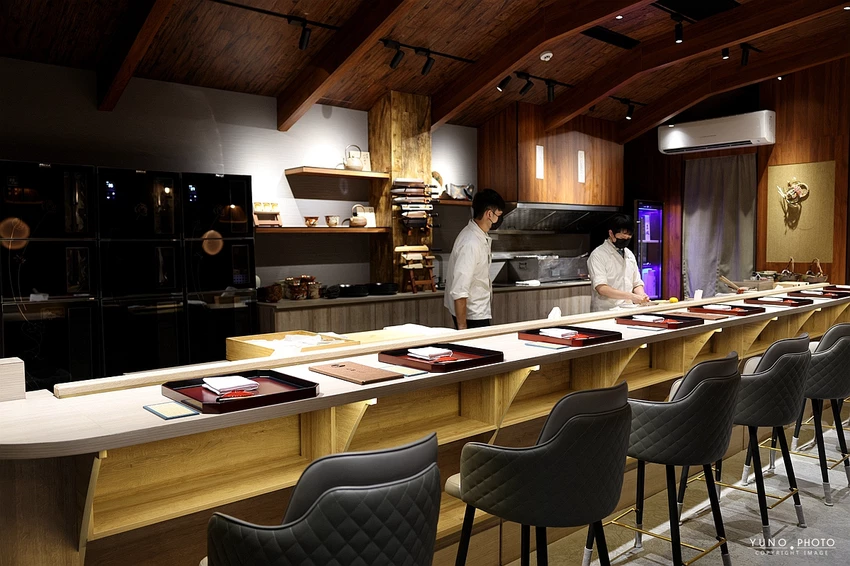 台中日式船艙主題餐廳！沉浸式懷石料理，品嚐八寸料理的季節小宇宙。