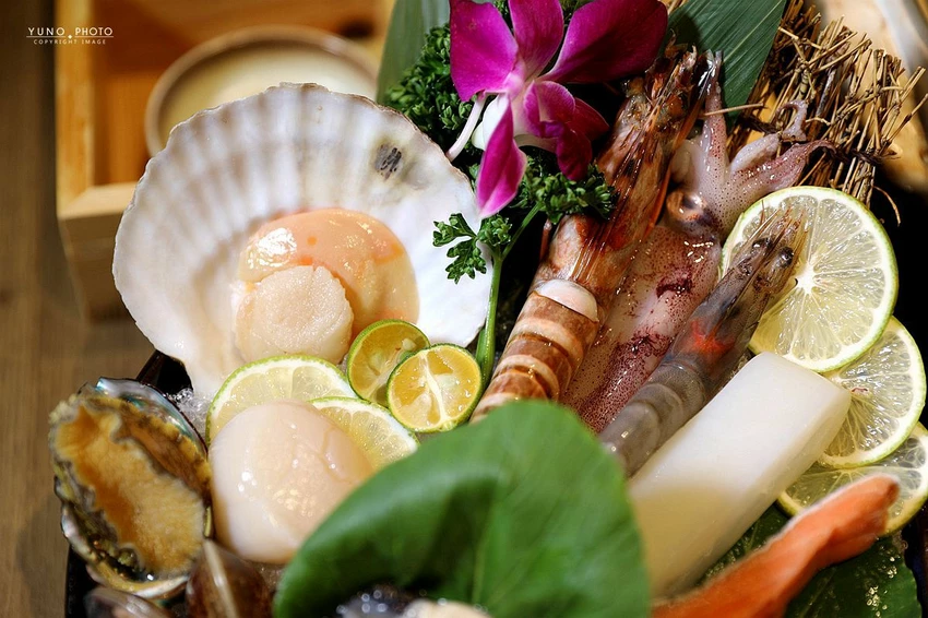 中山區美食新焦點！欣欣秀泰百貨星曜雞湯，日本A5和牛奢華饗宴首選。