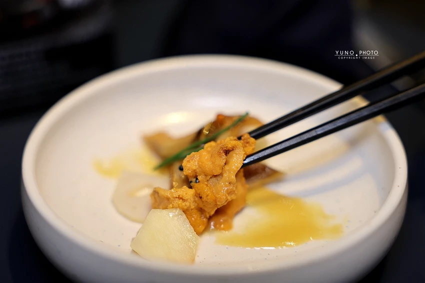 新竹無菜單鐵板燒界王者!龍蝦三吃鮑魚赤海膽,高CP值奢華海陸饗宴。