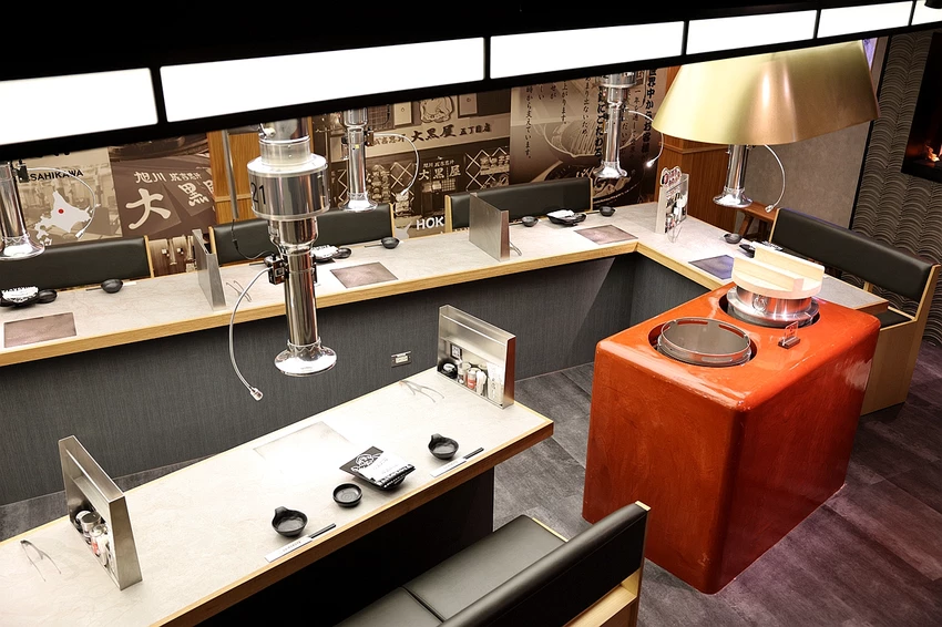 北海道烤羊肉名店！旭川成吉思汗大黑屋插旗雙連站，大黑拼盤羊肉必吃。