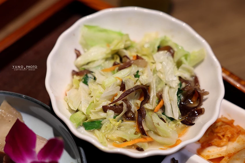 中山區美食新焦點！欣欣秀泰百貨星曜雞湯，日本A5和牛奢華饗宴首選。