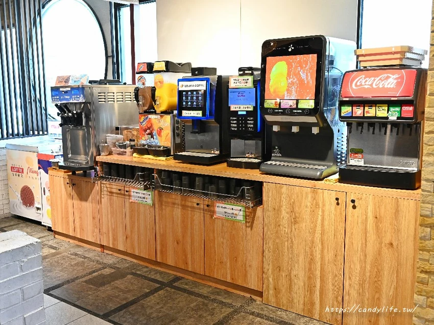 肉多多火鍋｜網路溫度計蟬聯4年冠軍！70多種自助吧吃到飽只要268元起，平日午餐、宵夜不限時 - 糖糖's 享食生活