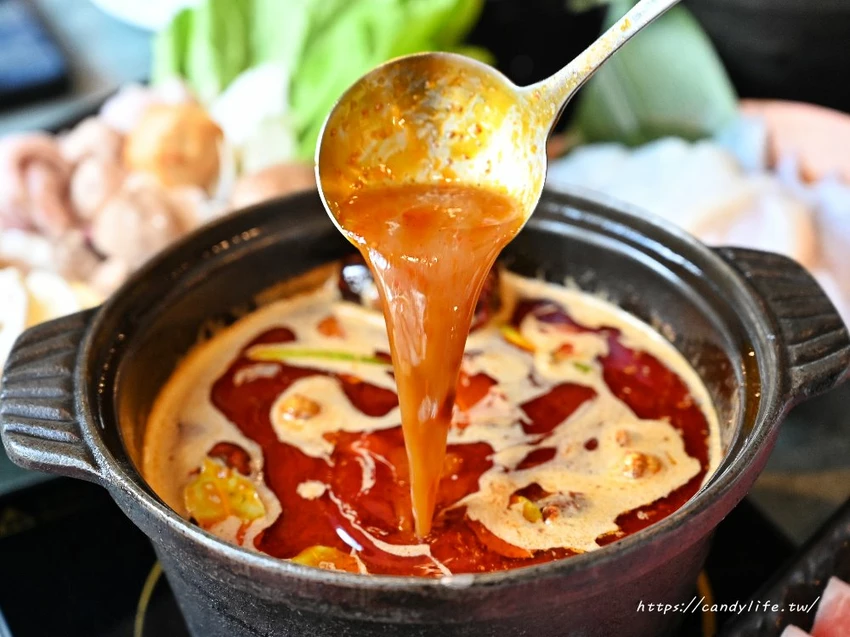 肉多多火鍋｜網路溫度計蟬聯4年冠軍！70多種自助吧吃到飽只要268元起，平日午餐、宵夜不限時 - 糖糖's 享食生活