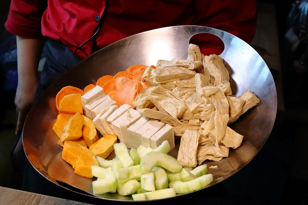 不要再說桃園是美食沙漠，那是因為你還沒來過大江！桃園最推薦的