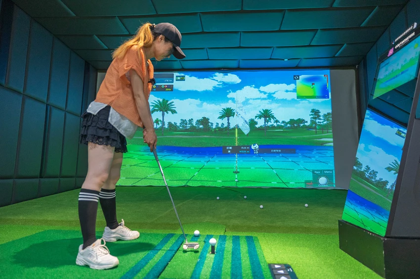GOLF MONSTERS｜室內竟然也能打高爾夫！最新2025台北松山區景點推薦，聯誼、團建、商務聚會超時尚都會運動，不怕風吹雨淋的台北高爾夫球場推薦