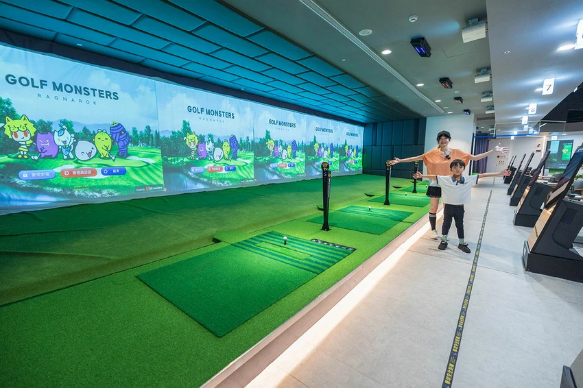 GOLF MONSTERS｜室內竟然也能打高爾夫！最新2025台北松山區景點推薦，聯誼、團建、商務聚會超時尚都會運動，不怕風吹雨淋的台北高爾夫球場推薦