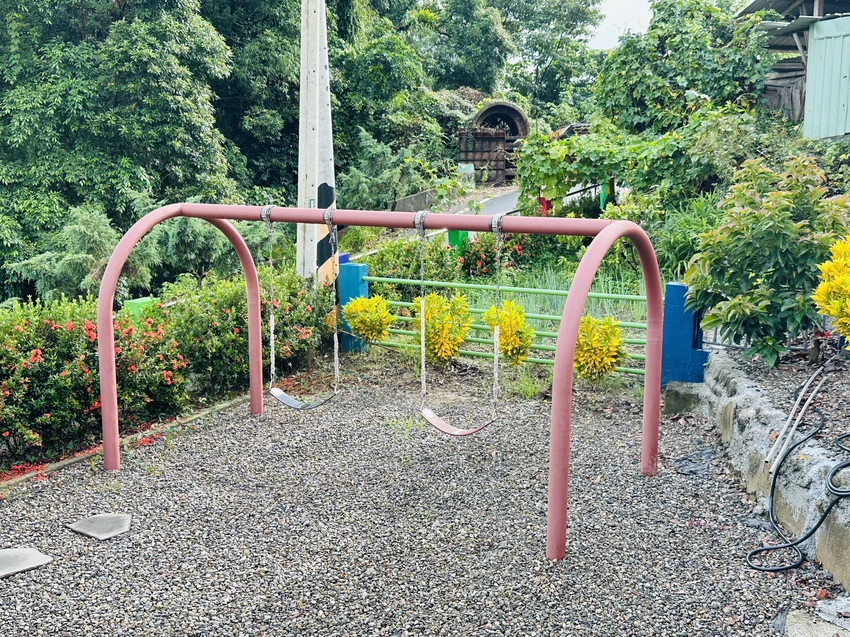 【行滿旅宿】嘉義竹崎親子包棟首選｜懷舊古玩、KTV嗨唱、煙火