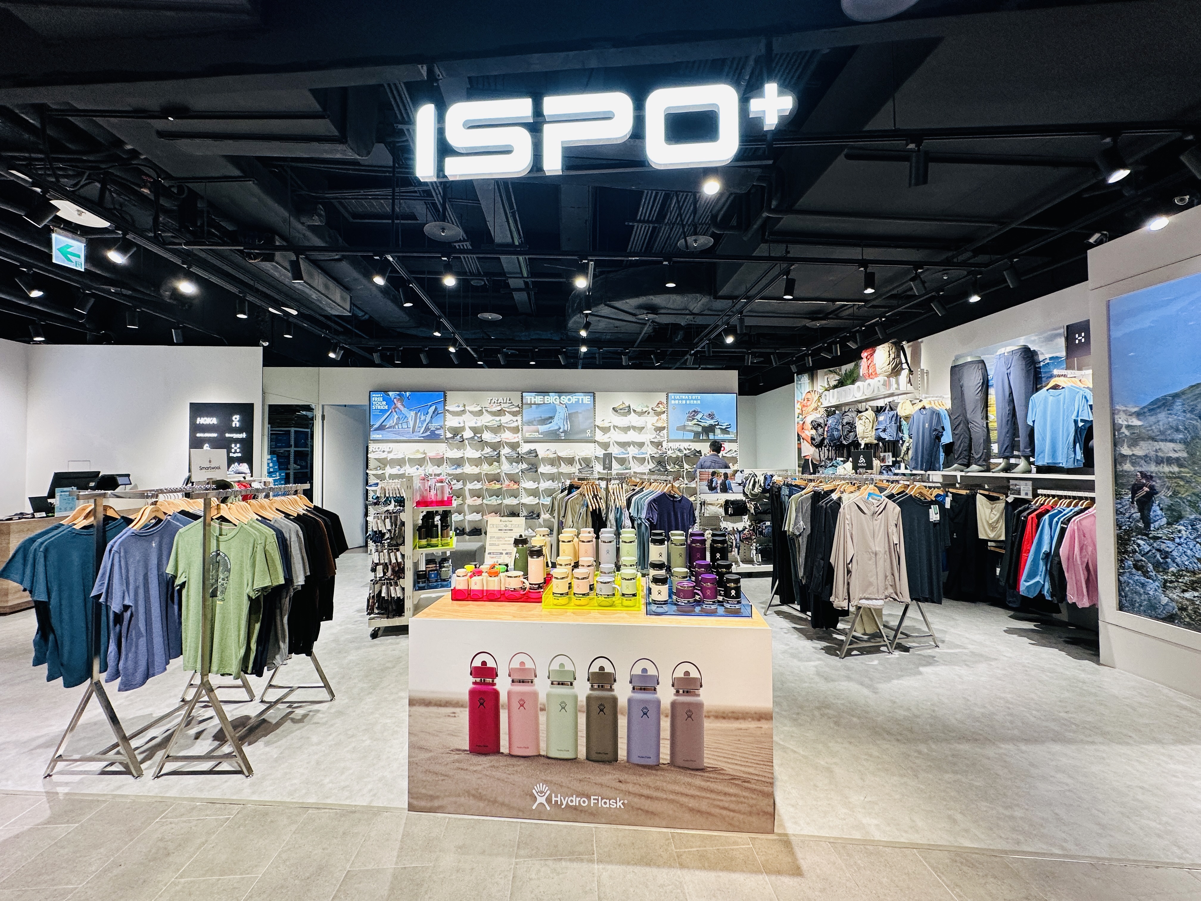 您的驚喜已送達！桃園大江購物中心改裝開箱：隨處有驚喜裝置藝術