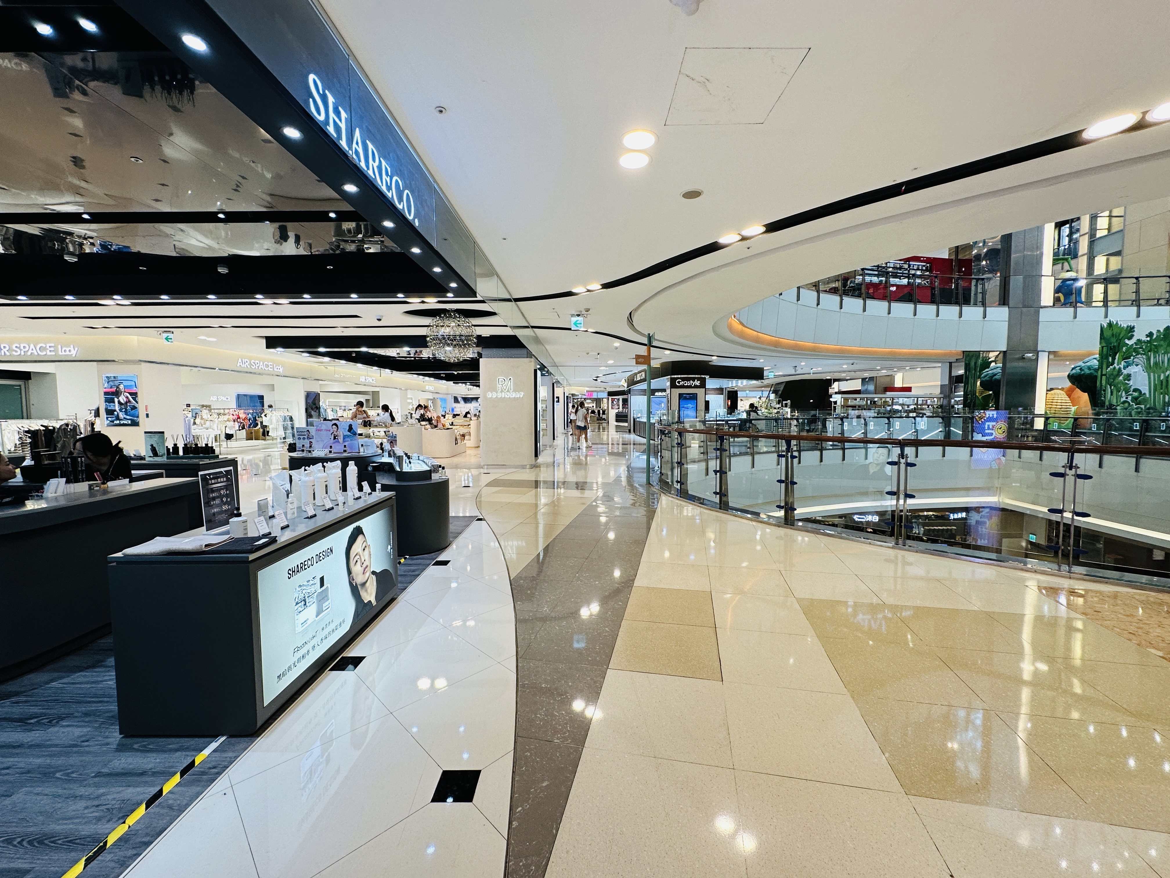 您的驚喜已送達！桃園大江購物中心改裝開箱：隨處有驚喜裝置藝術