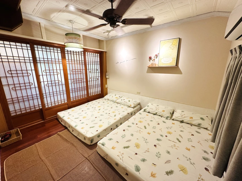 【行滿旅宿】嘉義竹崎親子包棟首選｜懷舊古玩、KTV嗨唱、煙火