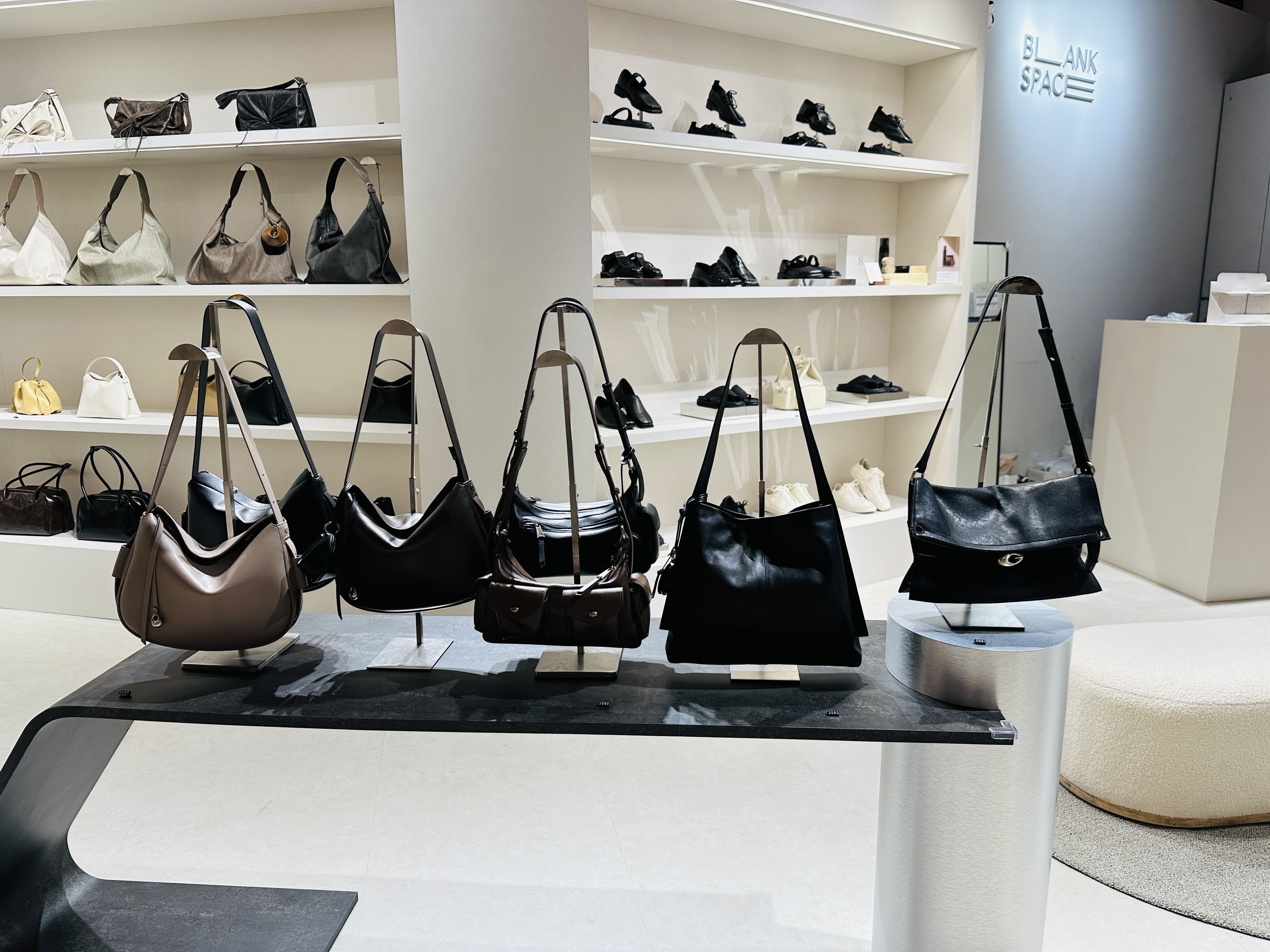 您的驚喜已送達！桃園大江購物中心改裝開箱：隨處有驚喜裝置藝術