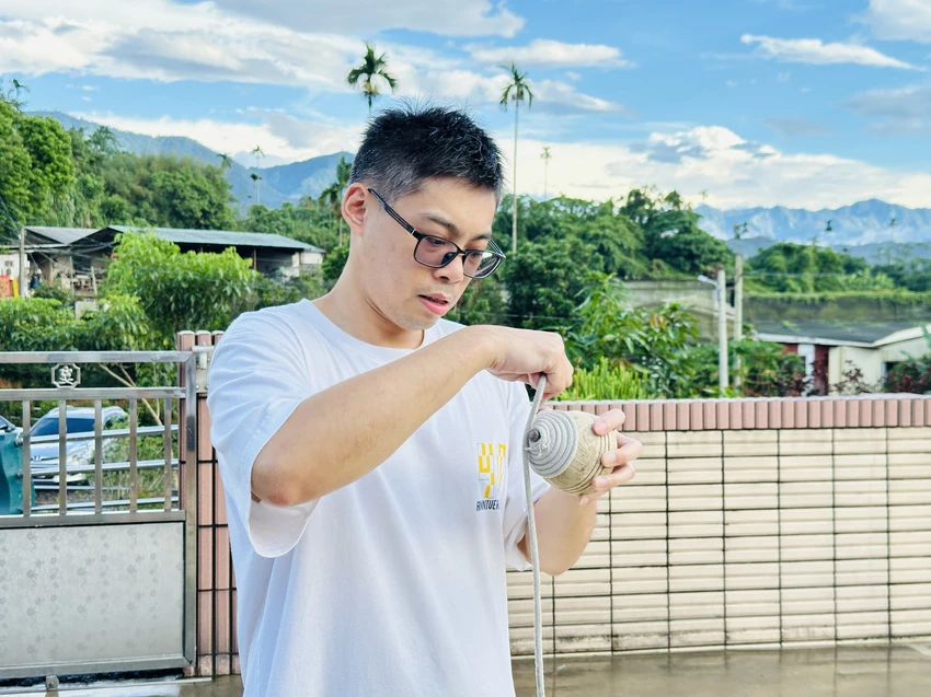 【行滿旅宿】嘉義竹崎親子包棟首選｜懷舊古玩、KTV嗨唱、煙火