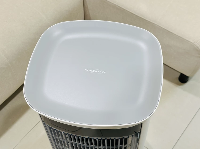 SoleusAir 吸毛大師宅配開箱｜長毛臘腸家必備的毛髮救